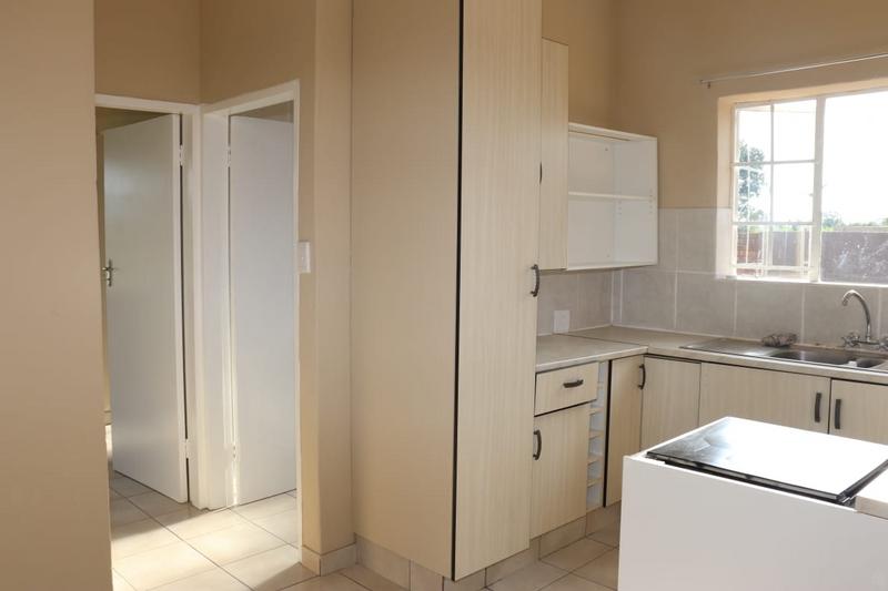 2 Bedroom Property for Sale in Knopjeslaagte Gauteng