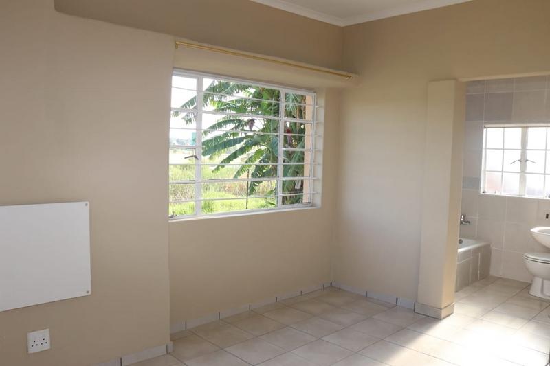 2 Bedroom Property for Sale in Knopjeslaagte Gauteng