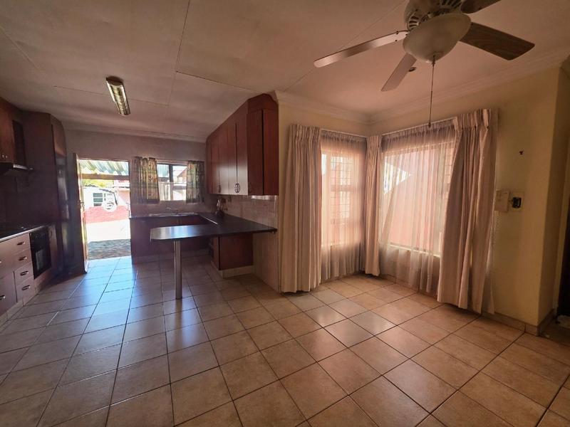 5 Bedroom Property for Sale in Farrar Park Gauteng