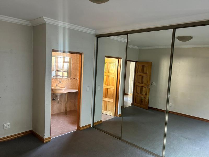 To Let 3 Bedroom Property for Rent in Sunair Park Gauteng