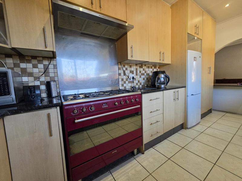 3 Bedroom Property for Sale in Brackendowns Gauteng