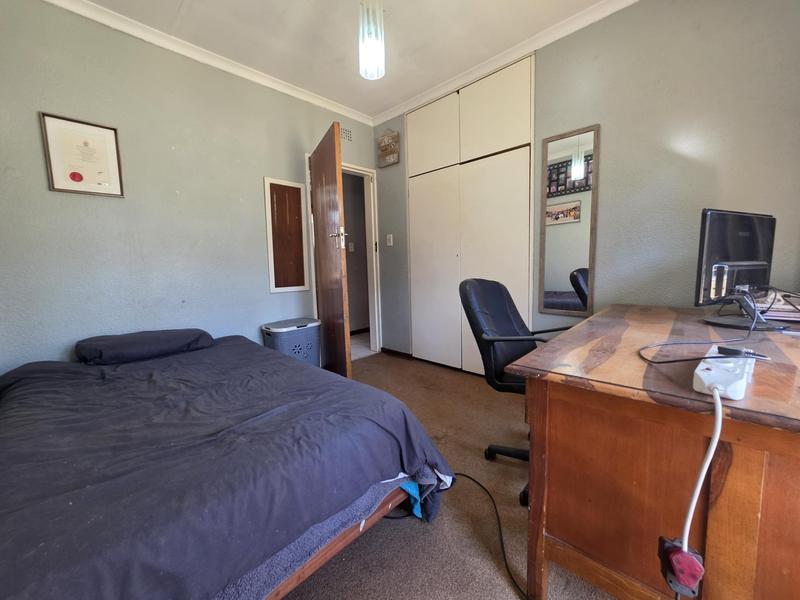3 Bedroom Property for Sale in Brackendowns Gauteng