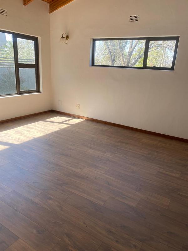 To Let 5 Bedroom Property for Rent in Bryanston Gauteng