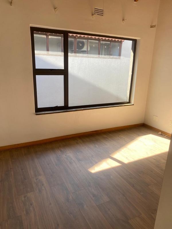 To Let 5 Bedroom Property for Rent in Bryanston Gauteng