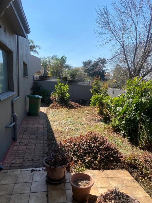 To Let 5 Bedroom Property for Rent in Bryanston Gauteng