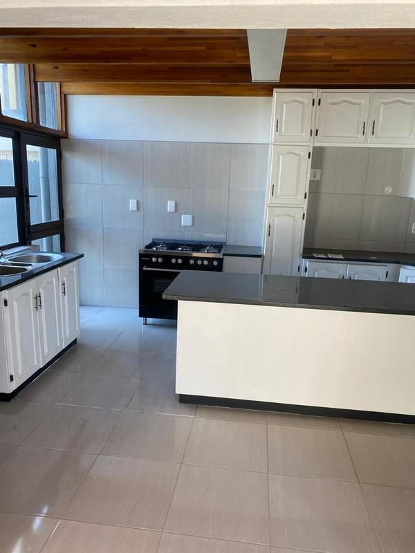 5 Bedroom Property for Sale in Bryanston Gauteng