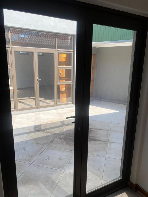 5 Bedroom Property for Sale in Bryanston Gauteng