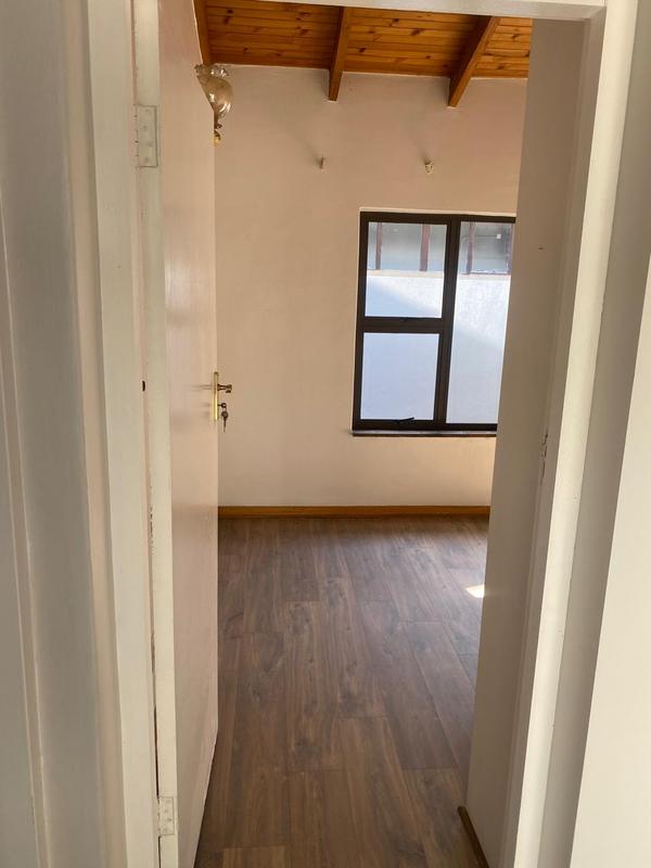 5 Bedroom Property for Sale in Bryanston Gauteng