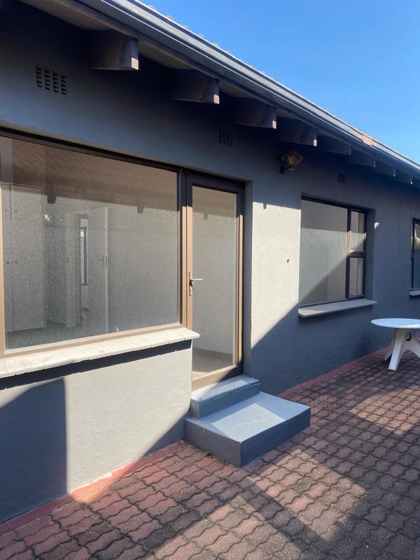 5 Bedroom Property for Sale in Bryanston Gauteng
