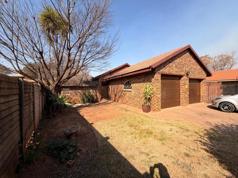 To Let 3 Bedroom Property for Rent in Golf Park Gauteng