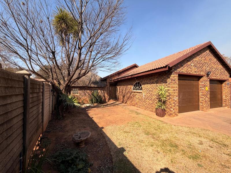 To Let 3 Bedroom Property for Rent in Golf Park Gauteng