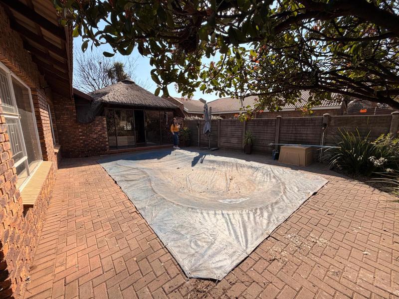 To Let 3 Bedroom Property for Rent in Golf Park Gauteng