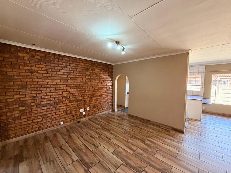 To Let 3 Bedroom Property for Rent in Golf Park Gauteng