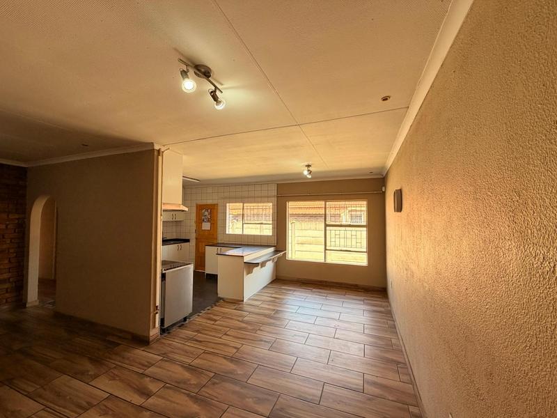 To Let 3 Bedroom Property for Rent in Golf Park Gauteng