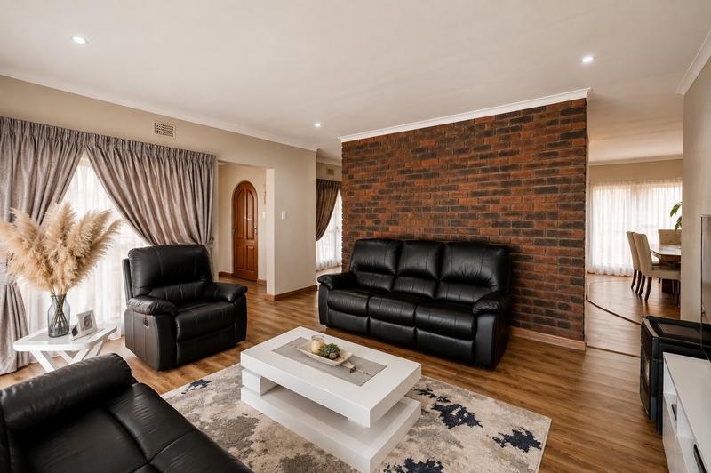 3 Bedroom Property for Sale in Three Rivers East Gauteng