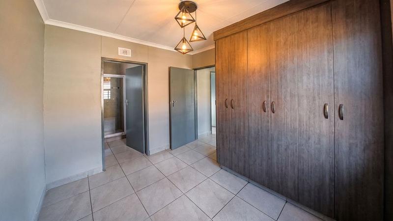 3 Bedroom Property for Sale in Andeon Gauteng
