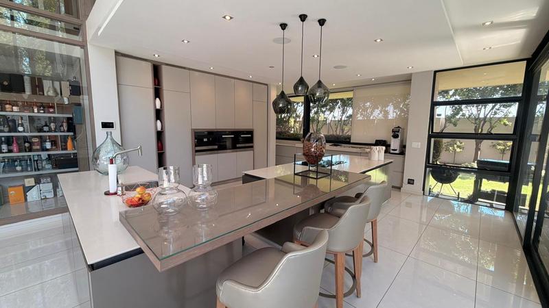 4 Bedroom Property for Sale in Sandhurst Gauteng