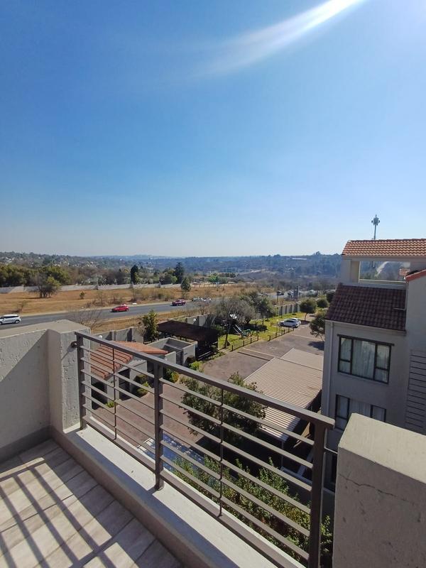 To Let 1 Bedroom Property for Rent in Lonehill Gauteng