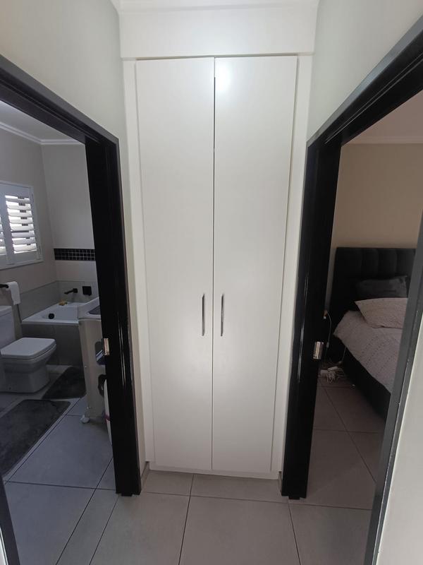To Let 1 Bedroom Property for Rent in Lonehill Gauteng