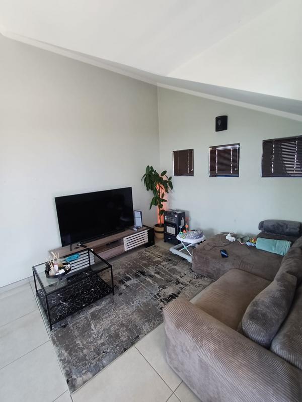 To Let 1 Bedroom Property for Rent in Lonehill Gauteng