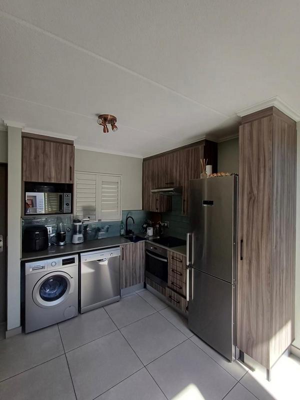 To Let 1 Bedroom Property for Rent in Lonehill Gauteng