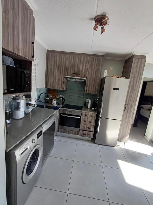 To Let 1 Bedroom Property for Rent in Lonehill Gauteng