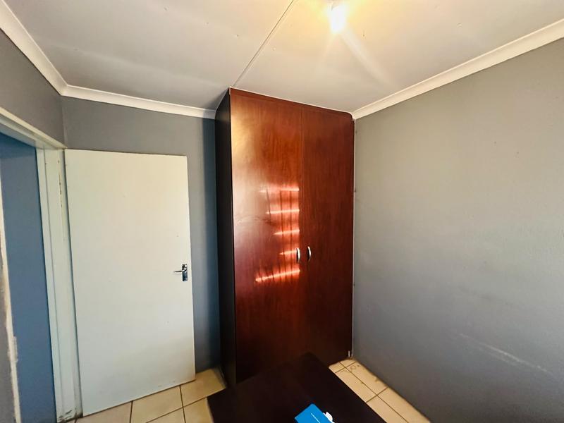 To Let 3 Bedroom Property for Rent in Vosloorus Ext 6 Gauteng