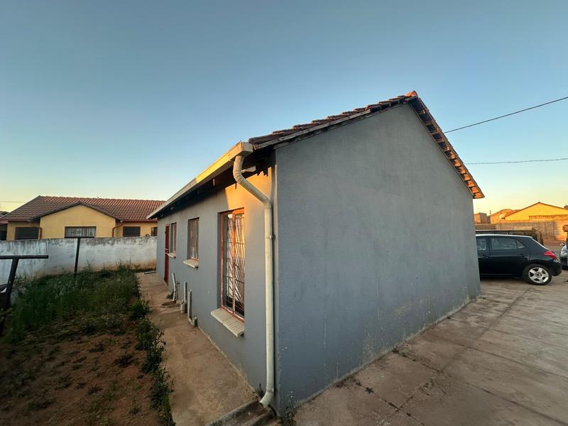 To Let 3 Bedroom Property for Rent in Vosloorus Ext 6 Gauteng