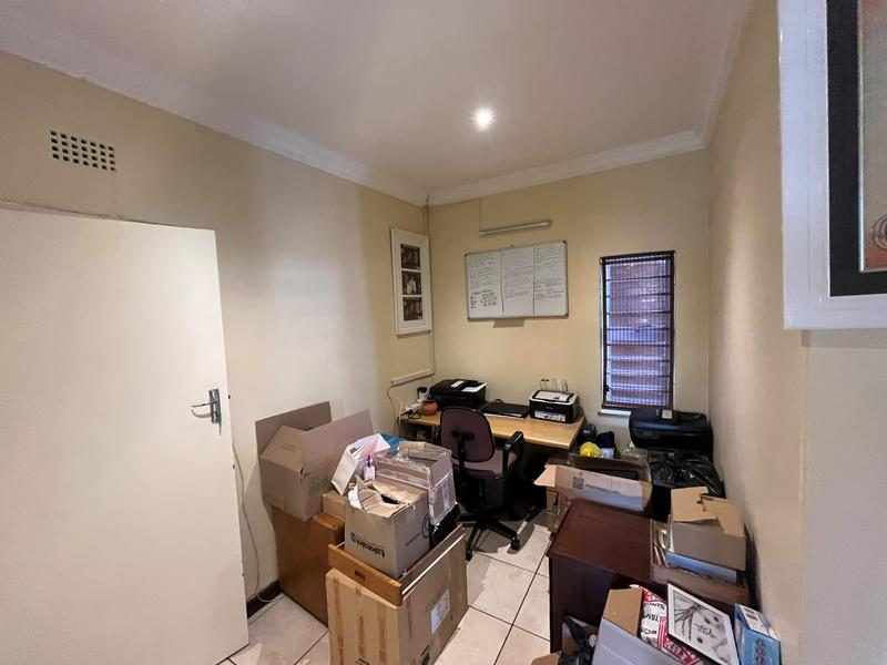 To Let 3 Bedroom Property for Rent in Sandton Central Gauteng