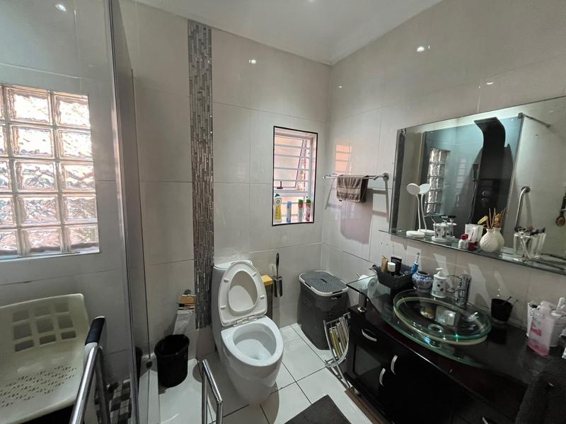 To Let 3 Bedroom Property for Rent in Sandton Central Gauteng
