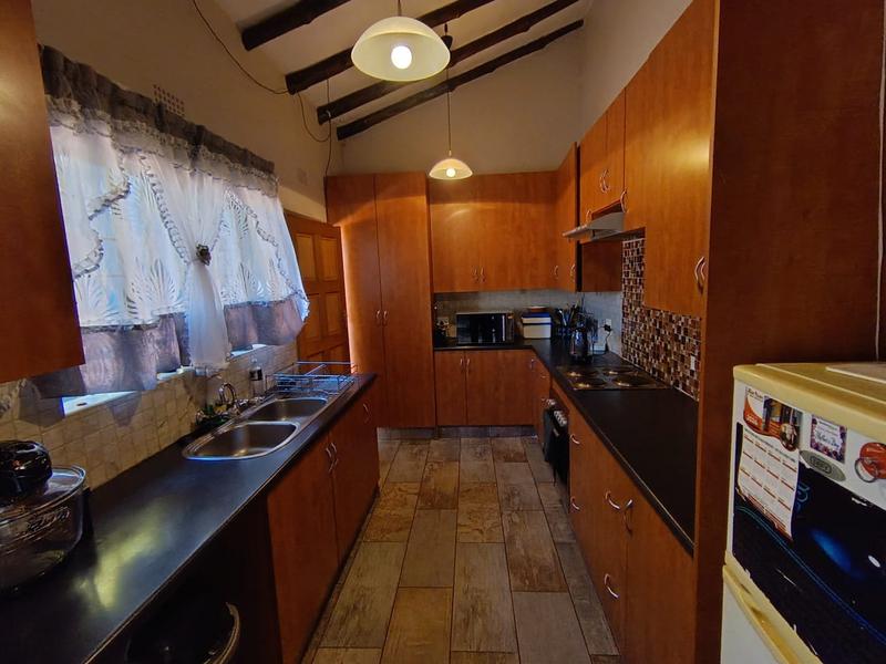 3 Bedroom Property for Sale in Brackendowns Gauteng