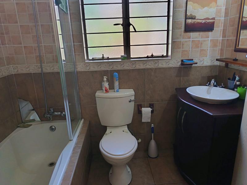 3 Bedroom Property for Sale in Brackendowns Gauteng