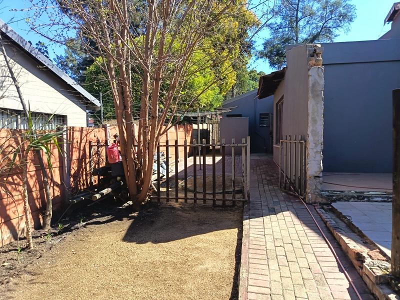 3 Bedroom Property for Sale in Brackendowns Gauteng