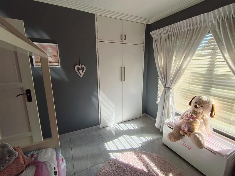 4 Bedroom Property for Sale in Brackendowns Gauteng