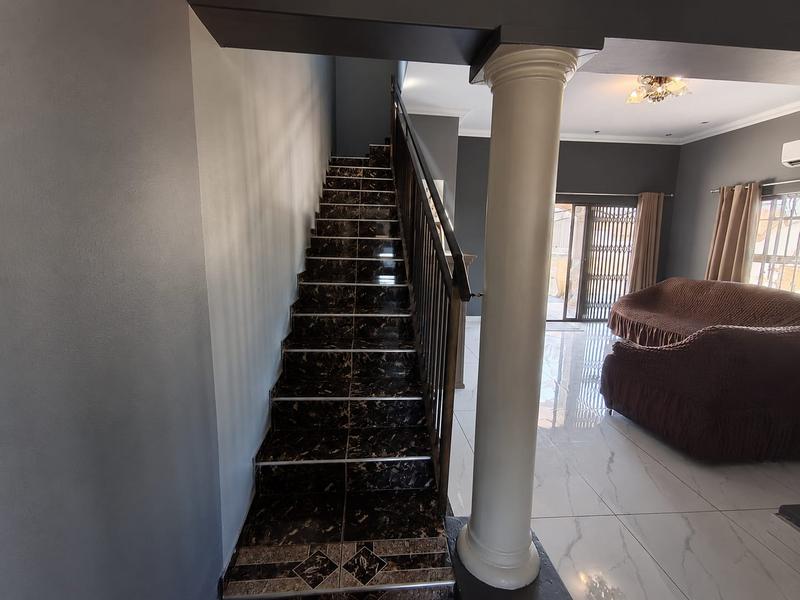 3 Bedroom Property for Sale in Brackendowns Gauteng