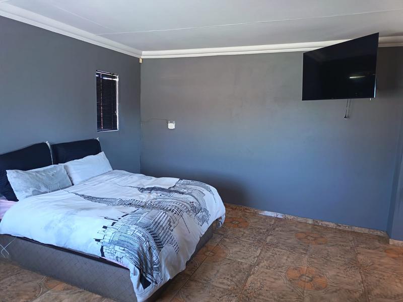 3 Bedroom Property for Sale in Brackendowns Gauteng