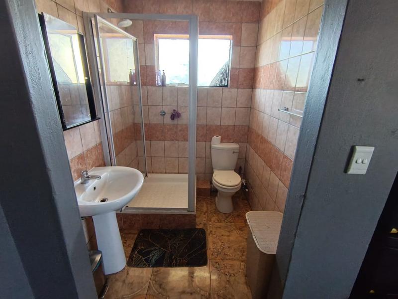 3 Bedroom Property for Sale in Brackendowns Gauteng