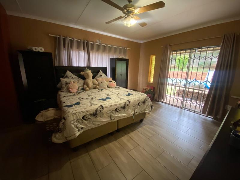 3 Bedroom Property for Sale in Mulbarton Gauteng
