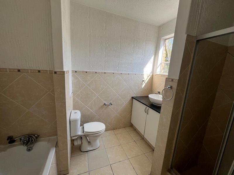 3 Bedroom Property for Sale in Bramley Park Gauteng