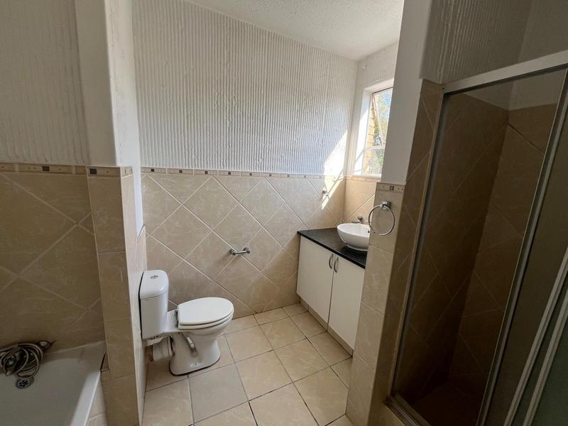 3 Bedroom Property for Sale in Bramley Park Gauteng