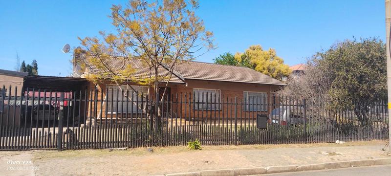 4 Bedroom Property for Sale in Kempton Park Ext 4 Gauteng