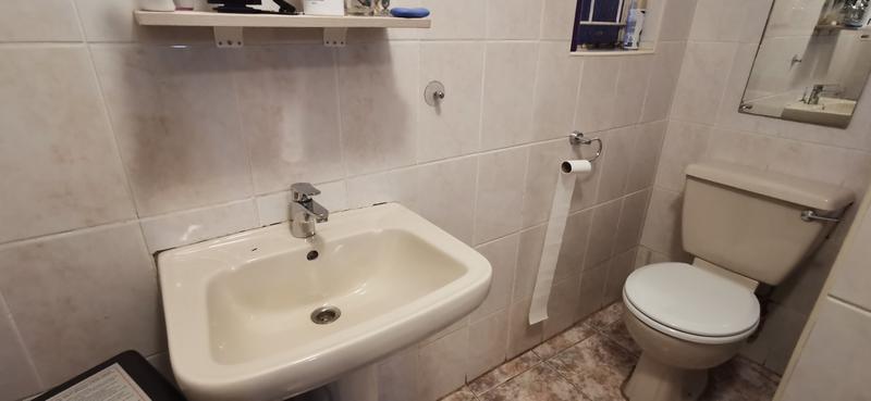 To Let 1 Bedroom Property for Rent in Naturena Gauteng