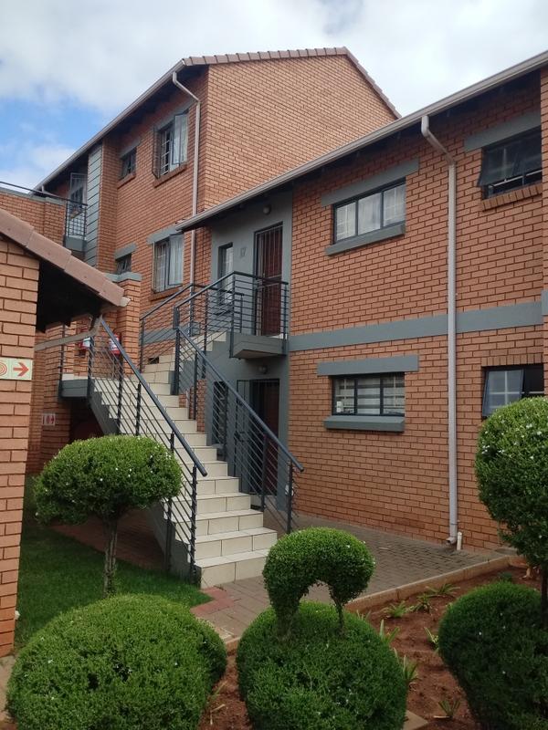 To Let 2 Bedroom Property for Rent in Noordwyk Gauteng