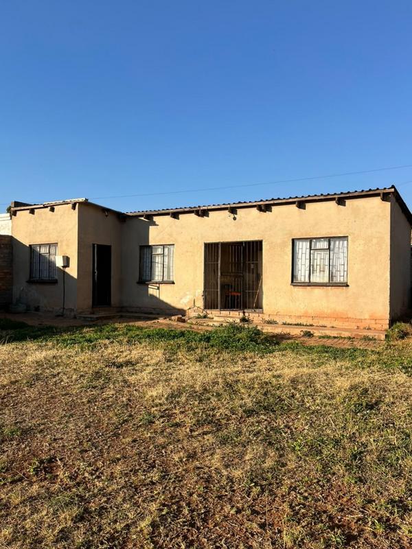2 Bedroom Property for Sale in Lawley Gauteng
