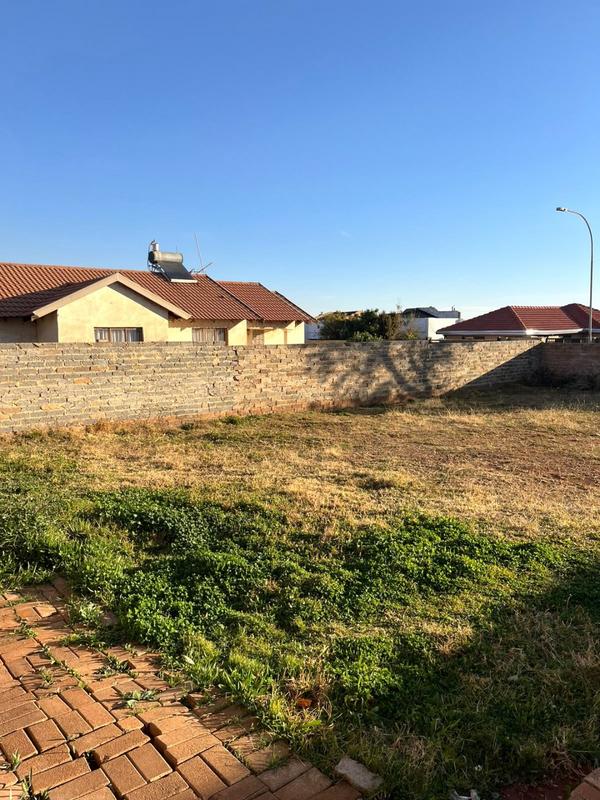 2 Bedroom Property for Sale in Lawley Gauteng