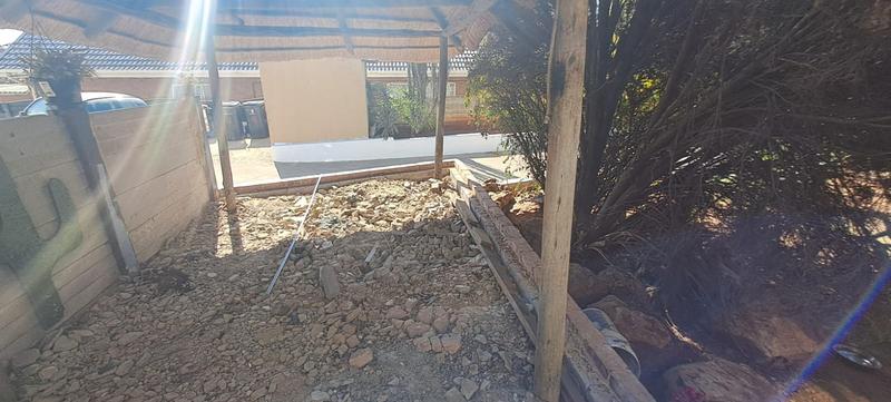 6 Bedroom Property for Sale in Norkem Park Gauteng