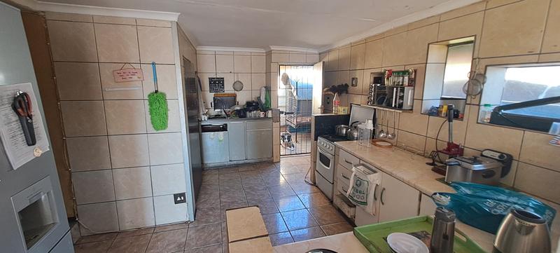 6 Bedroom Property for Sale in Norkem Park Gauteng