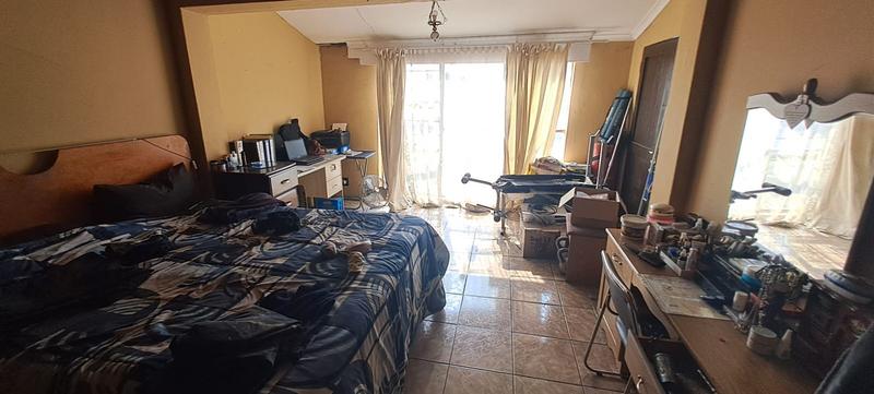 6 Bedroom Property for Sale in Norkem Park Gauteng