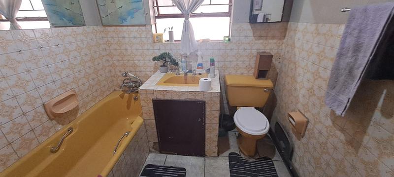 6 Bedroom Property for Sale in Norkem Park Gauteng
