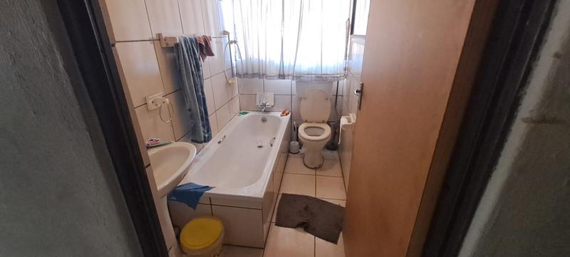 6 Bedroom Property for Sale in Norkem Park Gauteng